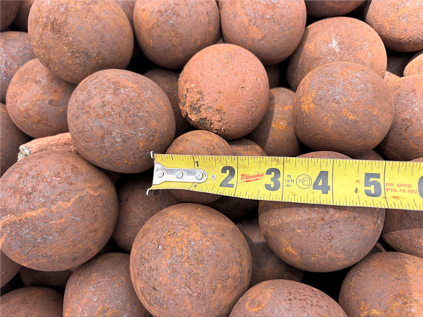 9 Units - Approx. 2-ton Totes Of Steel Grinding Balls In A Mix Of 1-1/2" - 3-1/2" Size)